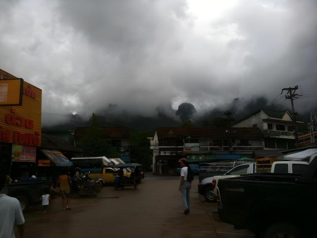 Thongphaphum Place Luaran gambar