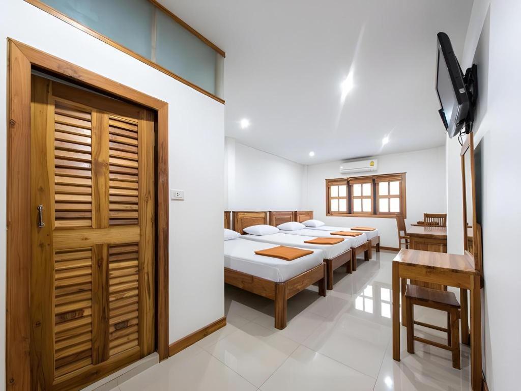 Thongphaphum Place Luaran gambar