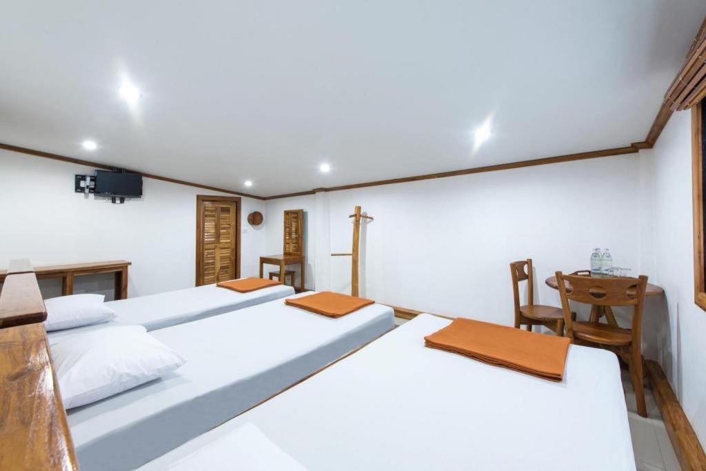 Thongphaphum Place Luaran gambar