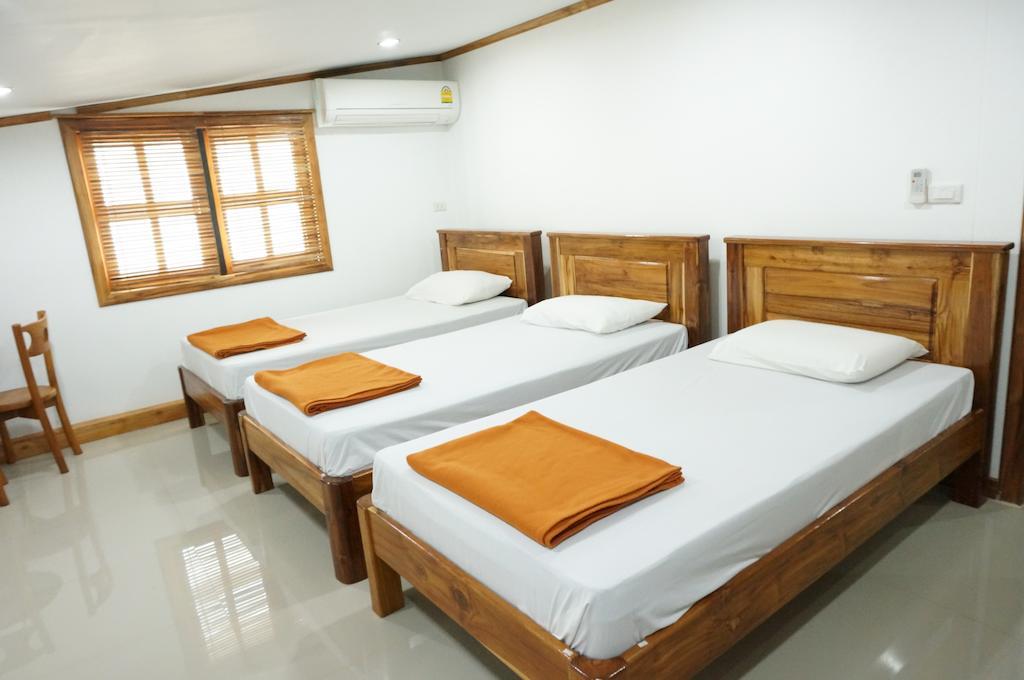 Thongphaphum Place Luaran gambar