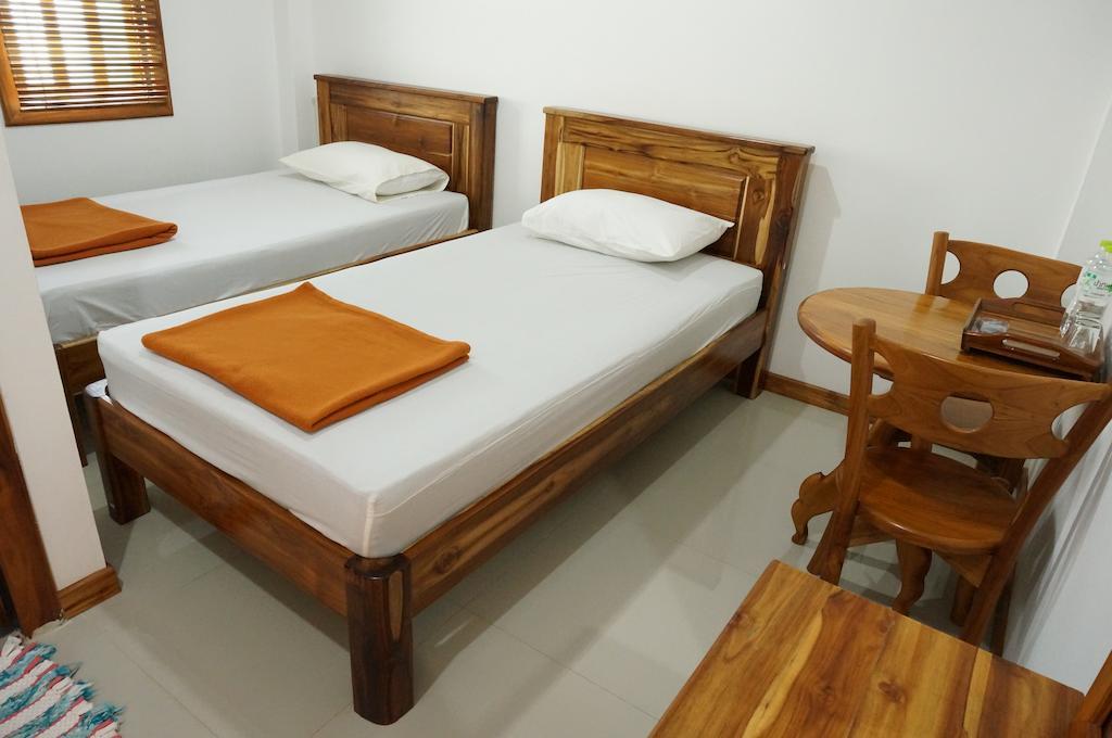 Thongphaphum Place Luaran gambar